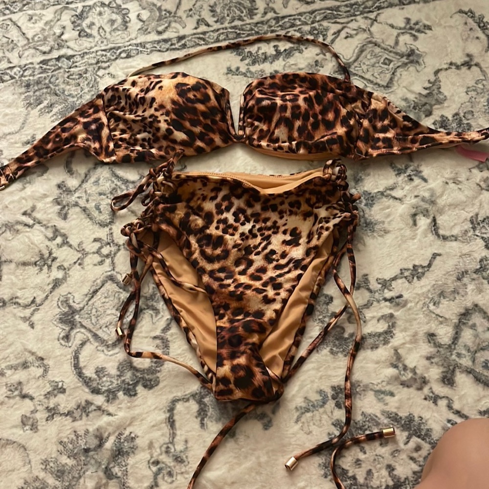 Victoria’s Secret leopard bikini